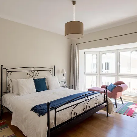 Royal Hideaway 2br Pool Retreat * Estoril