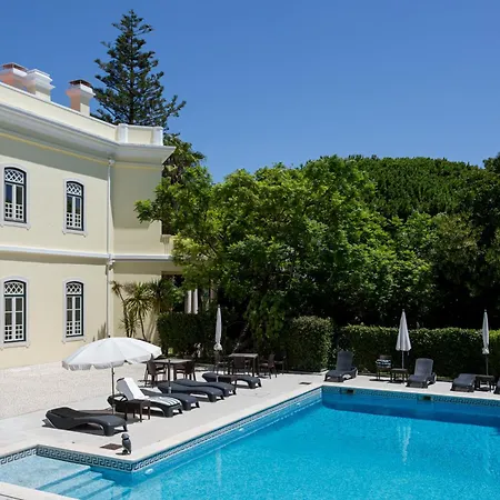 Royal Hideaway 2br Pool Retreat