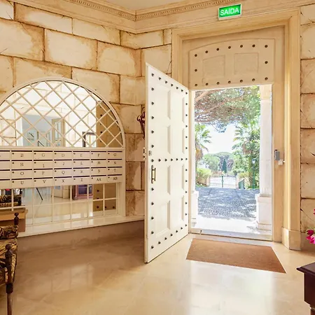 Royal Hideaway 2br Pool Retreat *