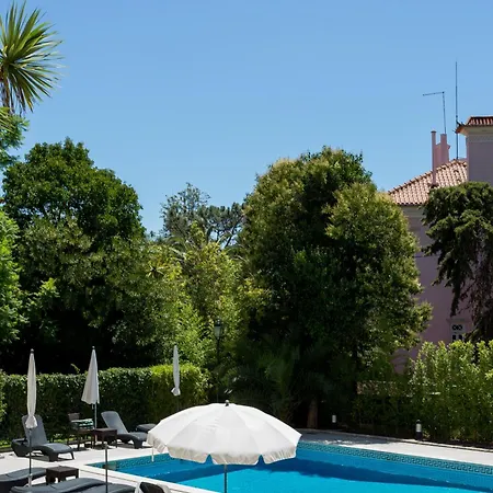 Royal Hideaway 2br Pool Retreat Apartamento