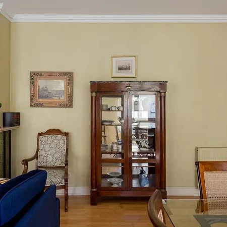 Royal Hideaway 2br Pool Retreat 아파트