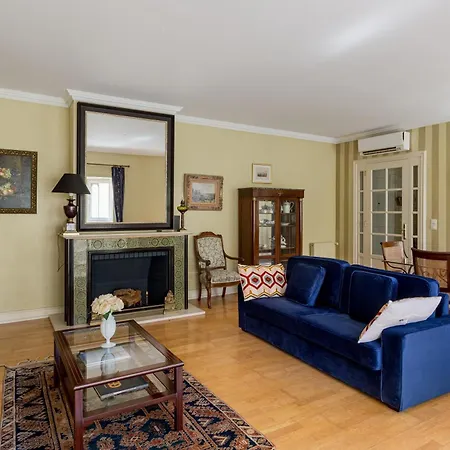 Royal Hideaway 2br Pool Retreat Apartamento Estoril