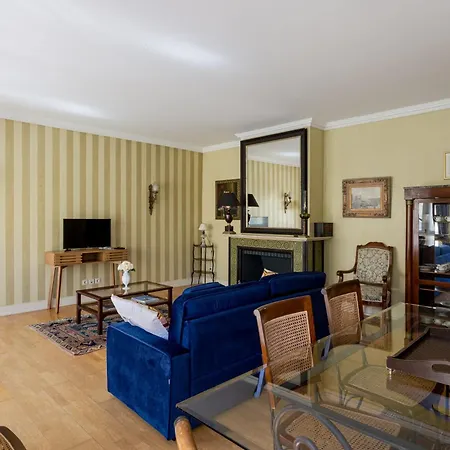 Royal Hideaway 2br Pool Retreat * Estoril